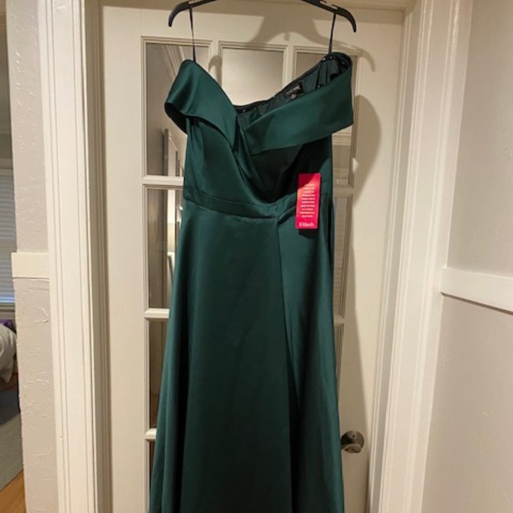 NEW Emerald Green Gown